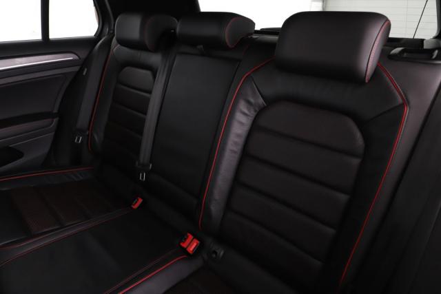 Volkswagen Golf image 7