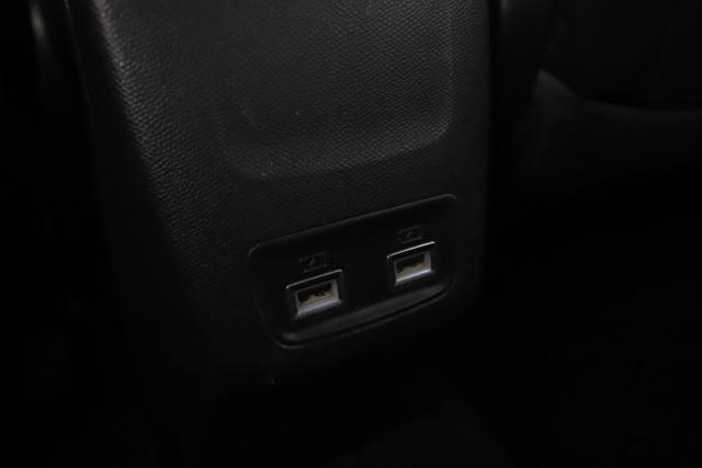 Peugeot 2008 image 6