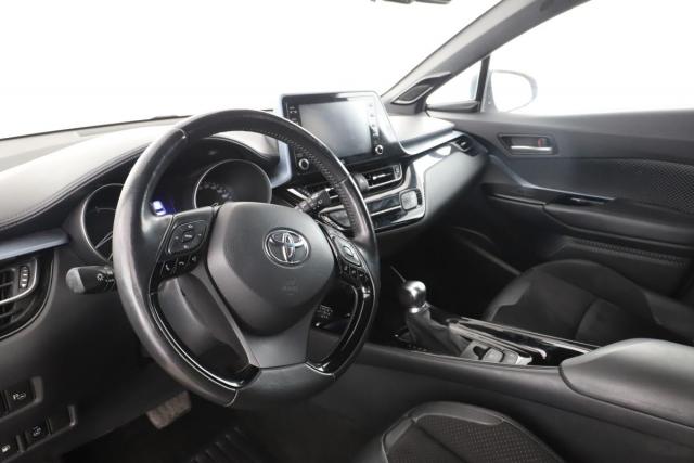 Toyota C-Hr image 8