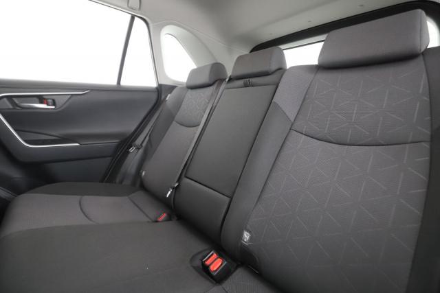 Toyota Rav4 image 2