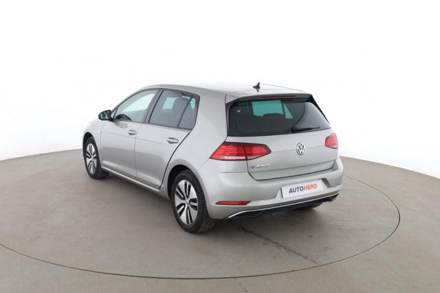 Volkswagen Golf image 2