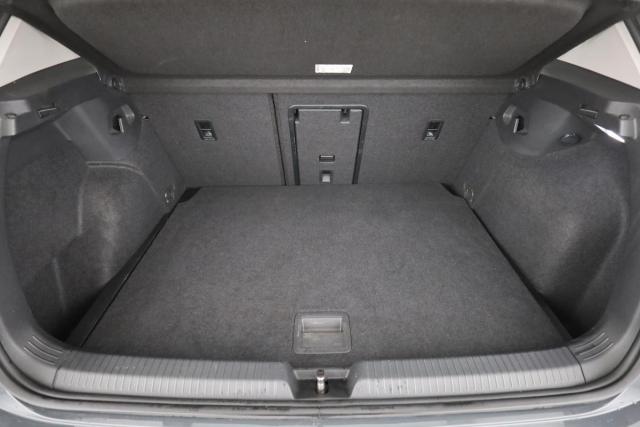 Volkswagen Golf image 7