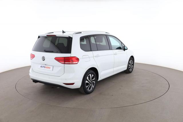 Volkswagen Touran image 9