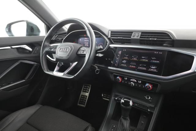 Audi Q3 image 8