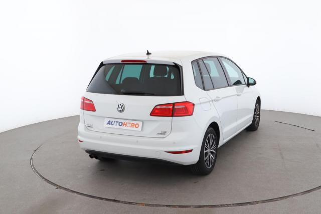 Volkswagen Golf Sportsvan image 9