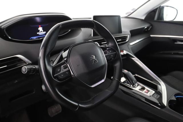 Peugeot 3008 image 2