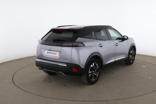 Peugeot 2008 image 8