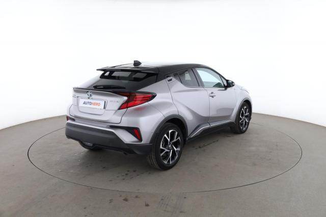 Toyota C-Hr image 8