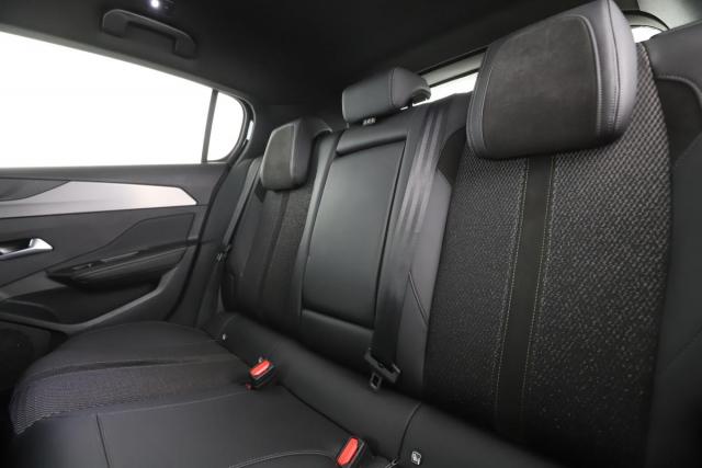 Peugeot 308 image 8