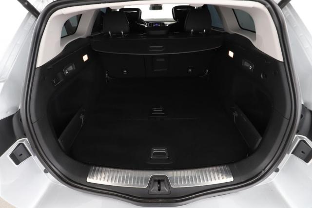 Renault Talisman Estate image 3
