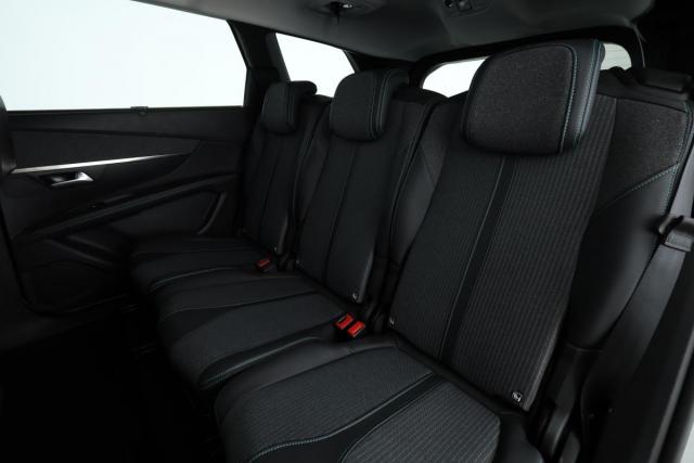 Peugeot 5008 image 3