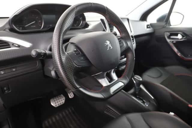 Peugeot 208 image 1