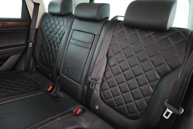 Volkswagen Touareg image 6