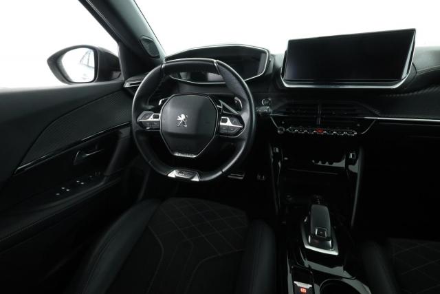 Peugeot 2008 image 9