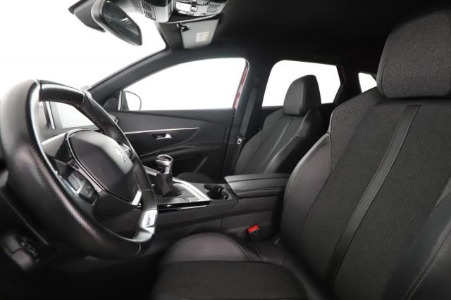 Peugeot 3008 image 3