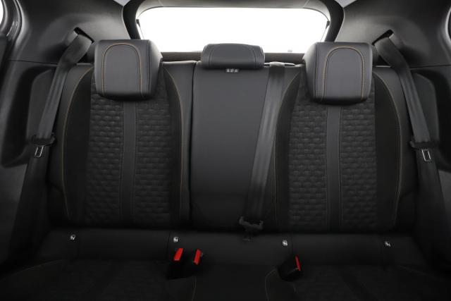 Peugeot 2008 image 5