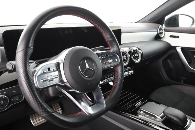 Mercedes Benz Cla image 6