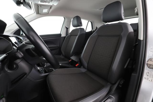 Volkswagen T-Cross image 3