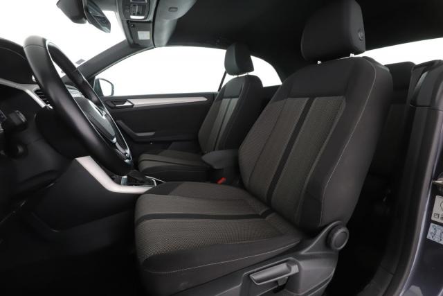 Volkswagen T-Roc image 4