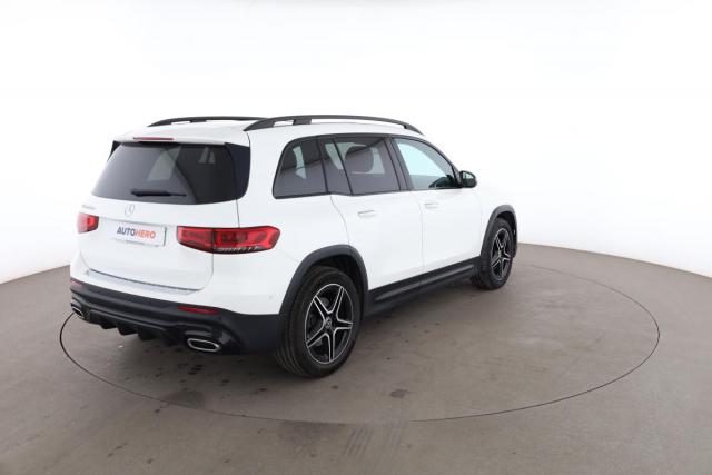 Mercedes Benz Glb image 9