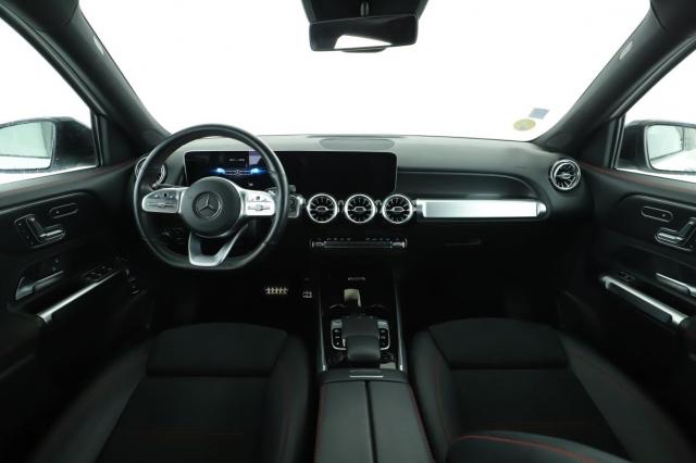 Mercedes Benz Glb image 8