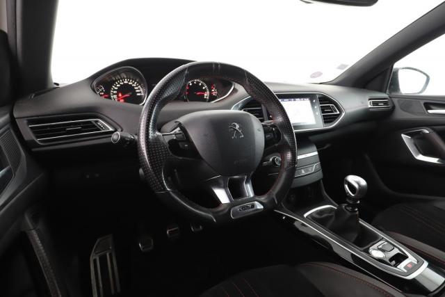 Peugeot 308 image 1