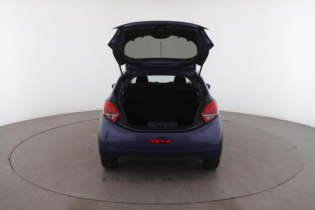 Peugeot 208 image 3