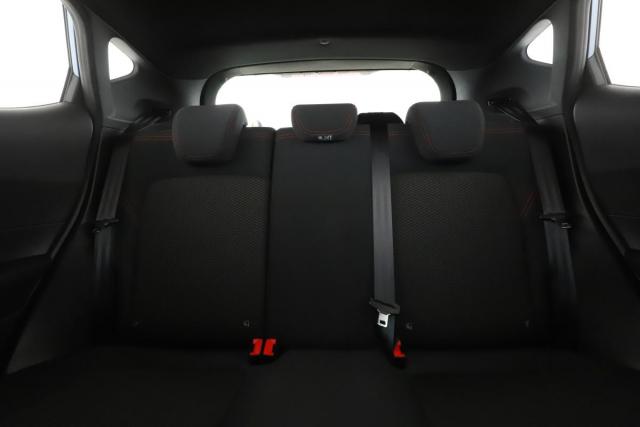 Ford Fiesta image 9