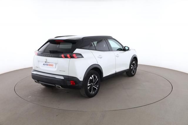 Peugeot 2008 image 9