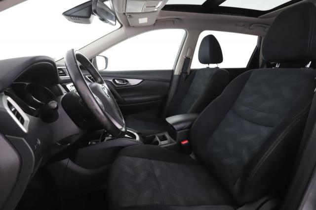Nissan X-Trail image 1