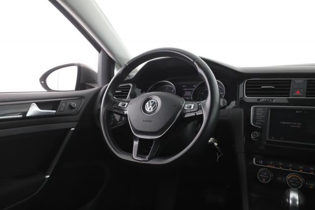 Volkswagen Golf image 8