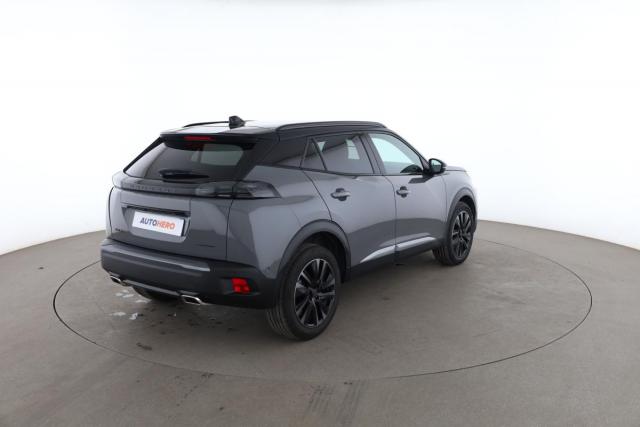 Peugeot 2008 image 8
