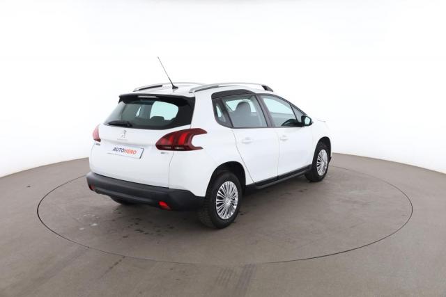 Peugeot 2008 image 9