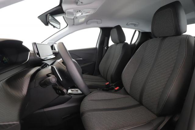 Peugeot 208 image 7