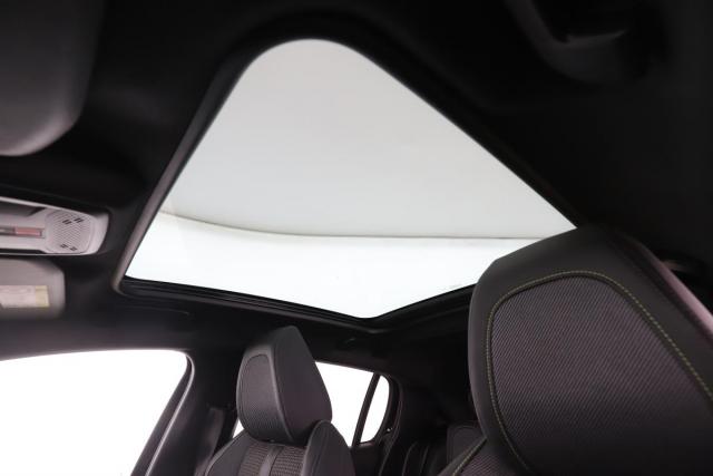 Peugeot 208 image 7