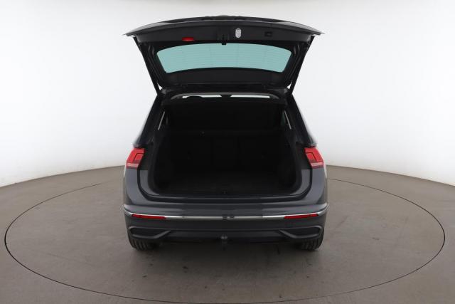 Volkswagen Tiguan image 8