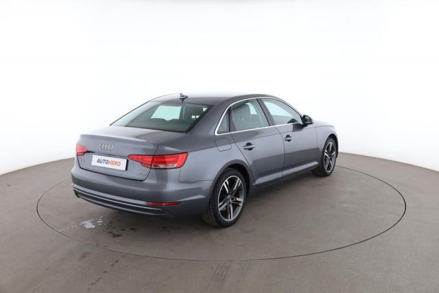 Audi A4 image 8