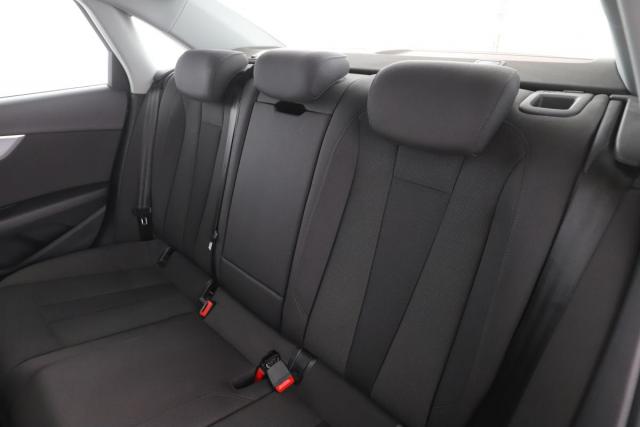 Audi A4 image 5