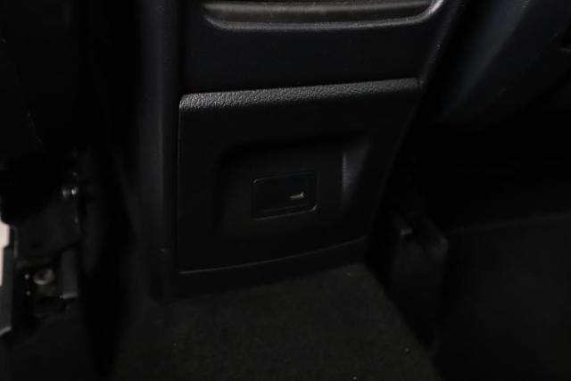 Mercedes Benz Gla image 5