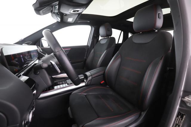Mercedes Benz Gla image 3