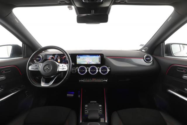 Mercedes Benz Gla image 8