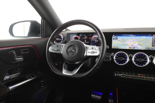 Mercedes Benz Gla image 6