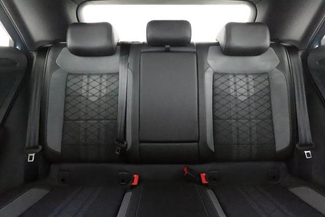 Volkswagen T-Roc image 1