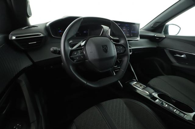 Peugeot 2008 image 6