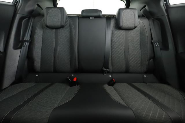 Peugeot 2008 image 4