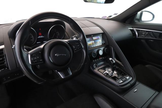 Jaguar F-Type image 2