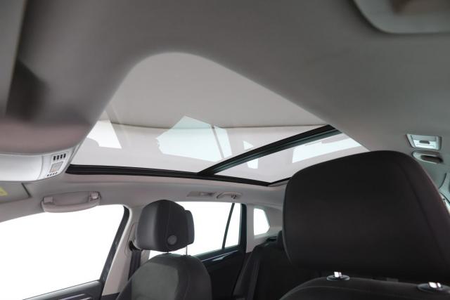 Volkswagen Tiguan image 9