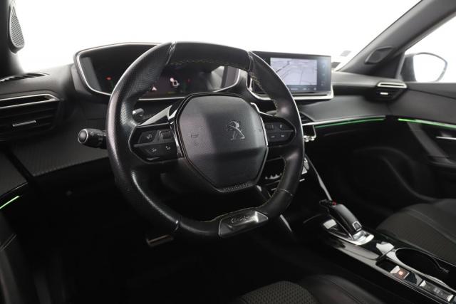 Peugeot 2008 image 2