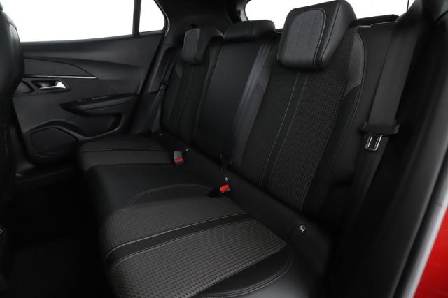 Peugeot 2008 image 9