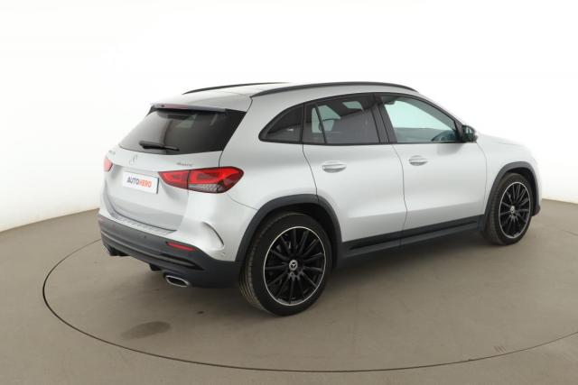 Mercedes Benz Gla image 2